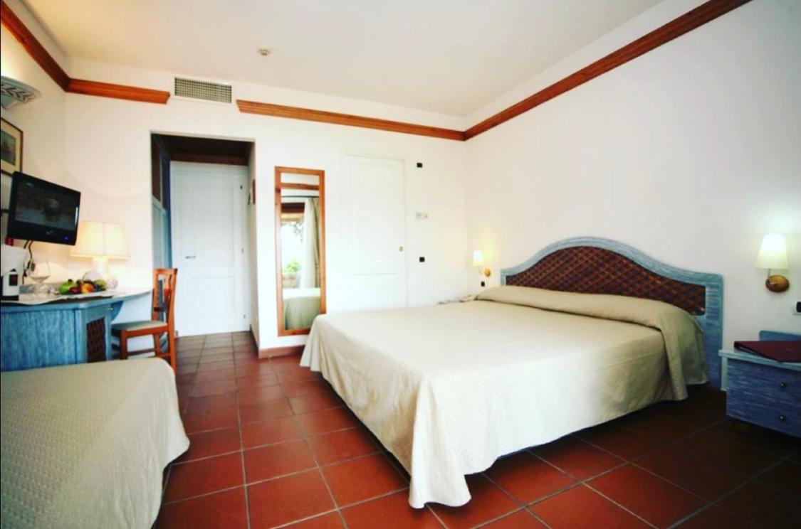 Hotel Palumbalza Porto Rotondo Esterno foto
